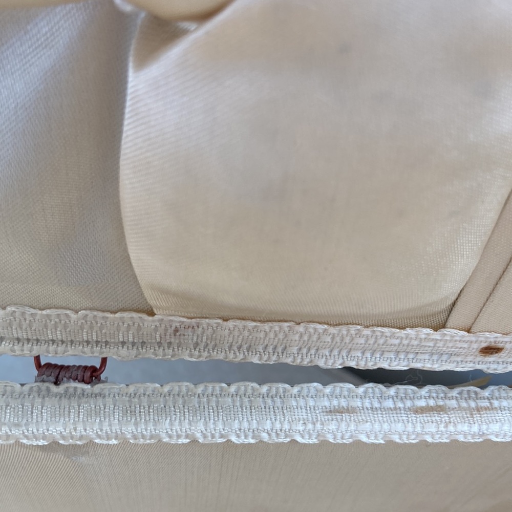Eaton’s Vintage Sewing Basket - Picture 7 of 12